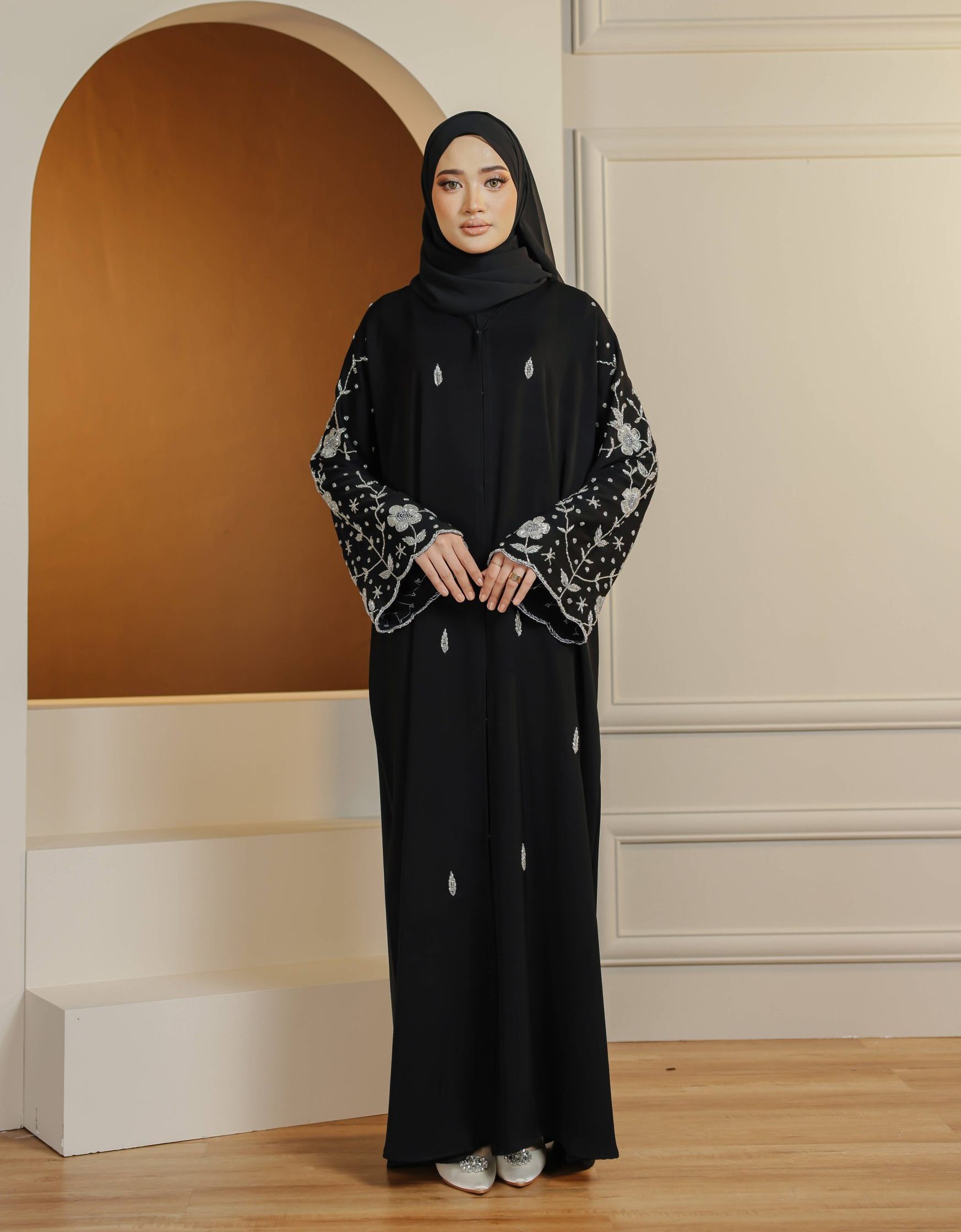 ABAYA AUREL - ABAYA NEW DUBAI - Image 4